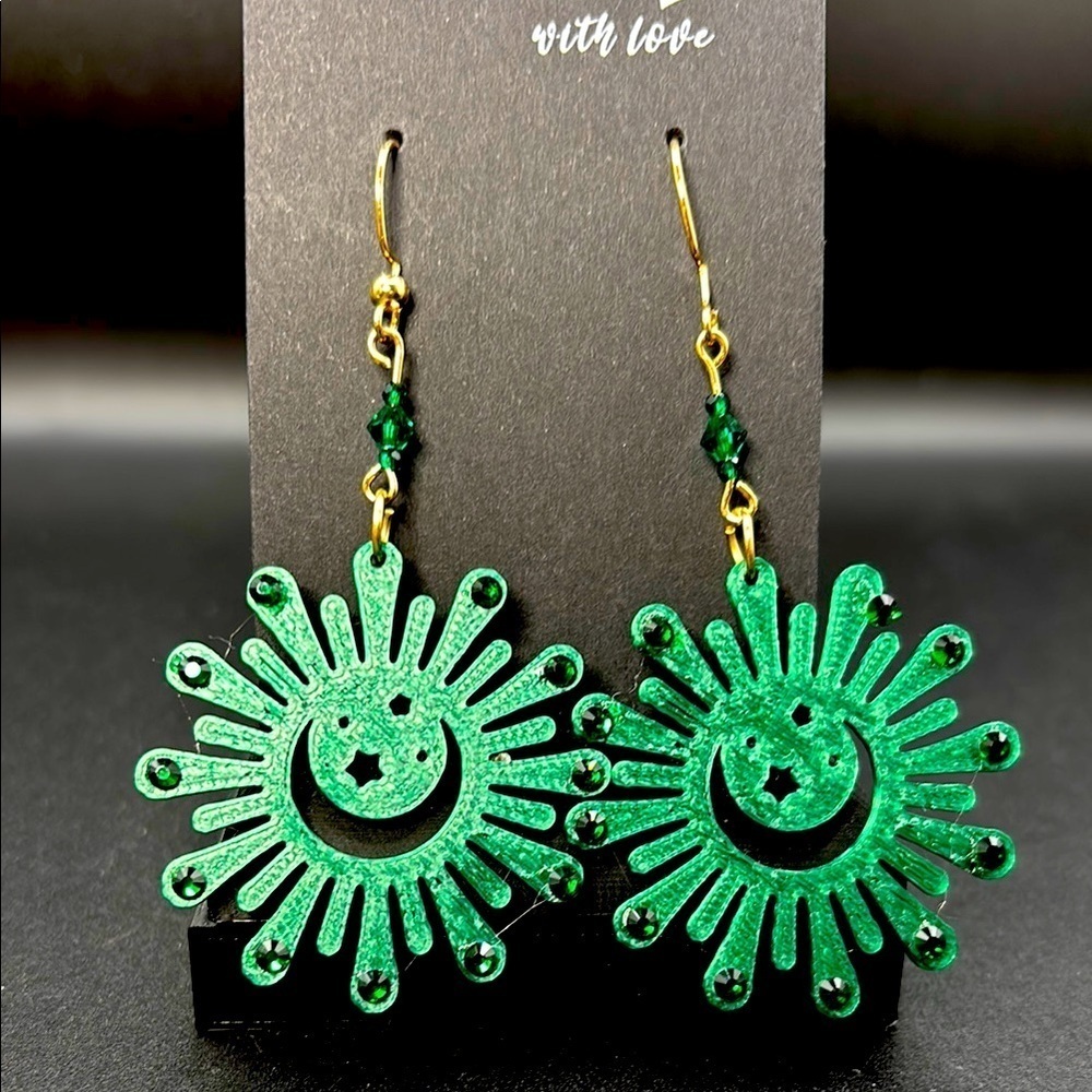 Green Sunburst Earrings - Picture 1 of 6